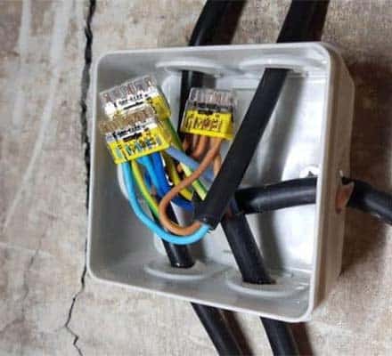 Quels outils utiliser pour tirer des fils dans une gaine électrique ? -  Mecaspin